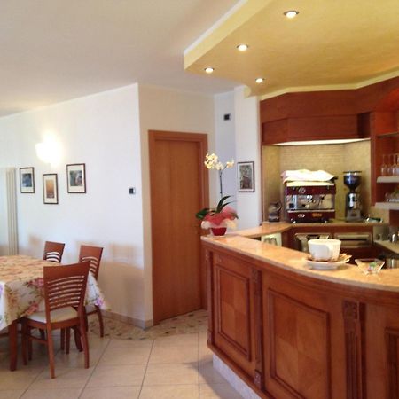 Residence Casa Maria Assenza di Brenzone Ngoại thất bức ảnh