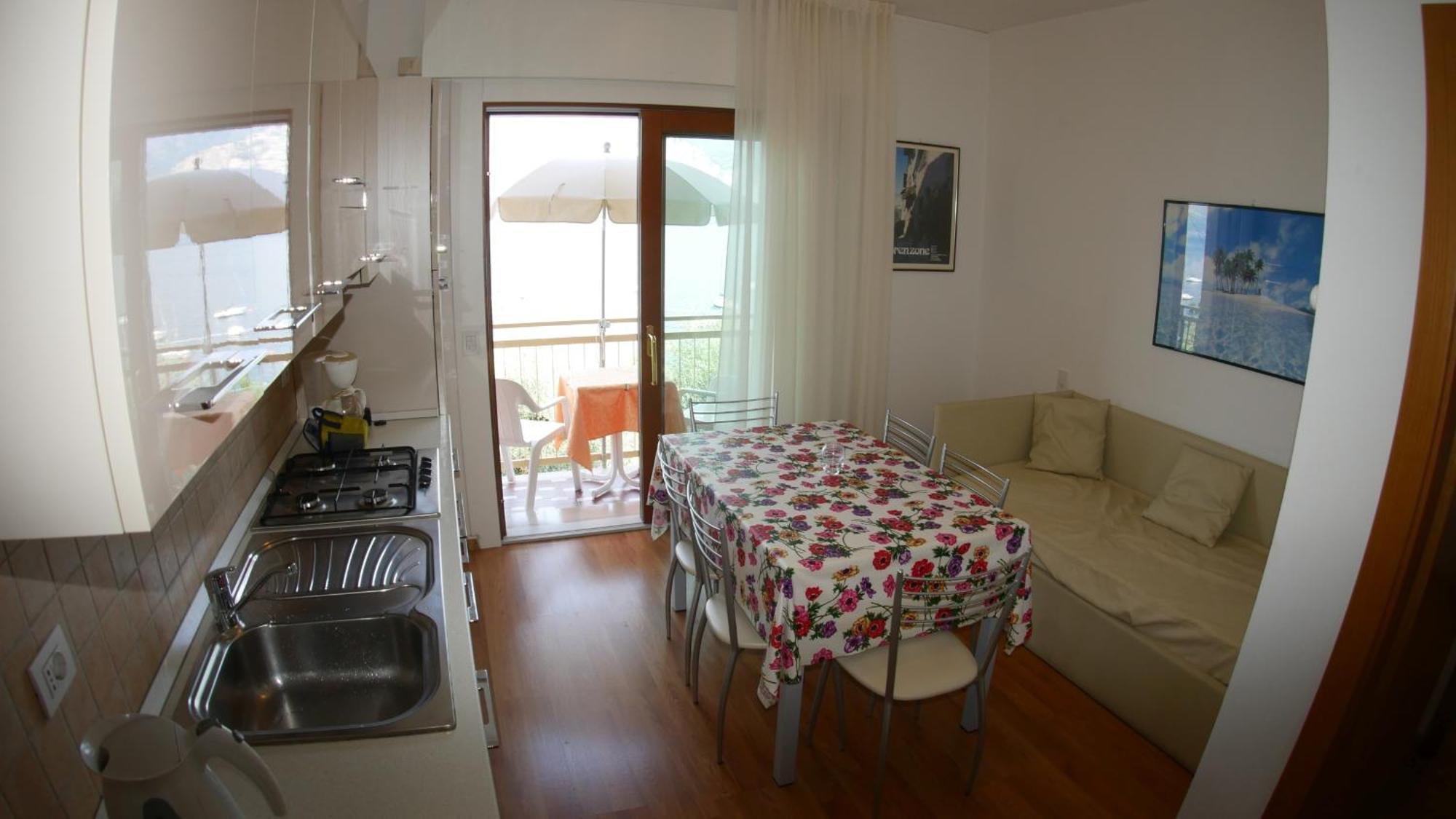 Residence Casa Maria Assenza di Brenzone Ngoại thất bức ảnh