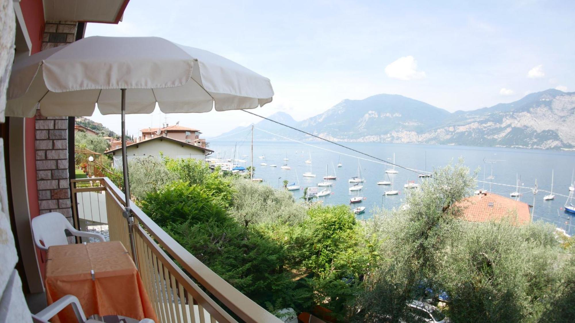 Residence Casa Maria Assenza di Brenzone Ngoại thất bức ảnh
